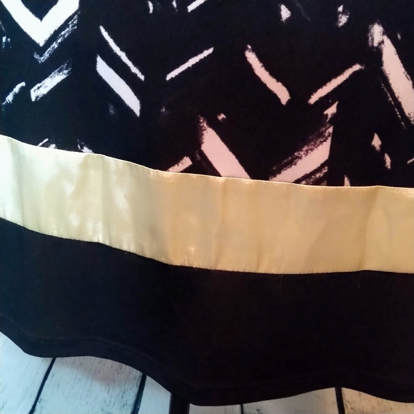 Ruby Rox dress - Picture 4 of 7